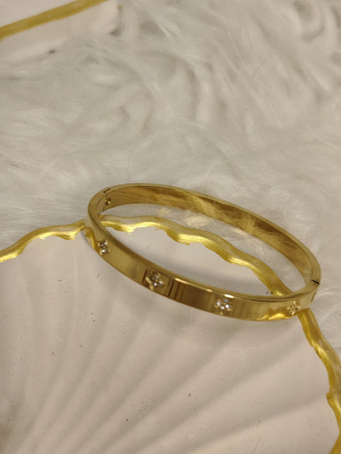 Cartier style chic Bangel