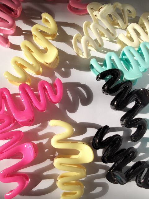 Pinterest Inspired wavy large claw clip