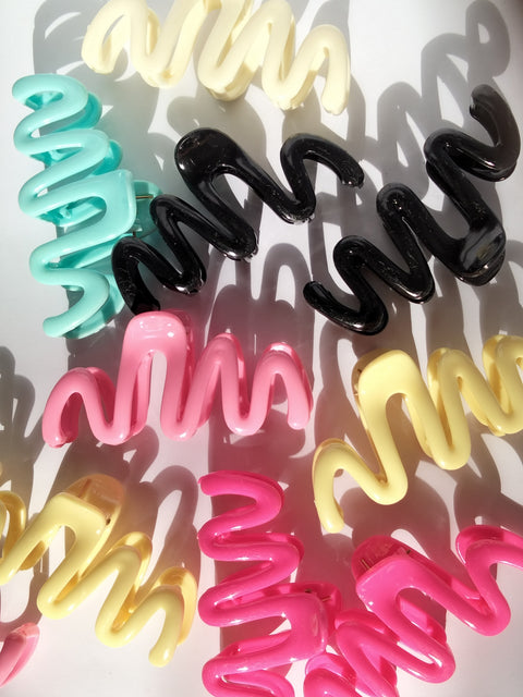 Pinterest Inspired wavy large claw clip