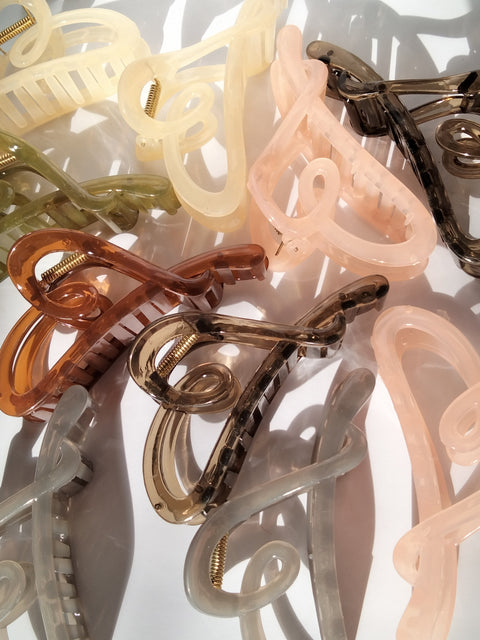 Korean Styled Large Size Classic Claw